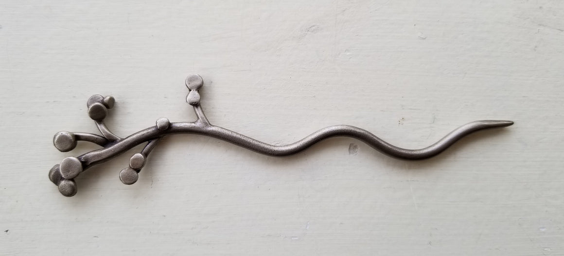 Branch Shawl Pin