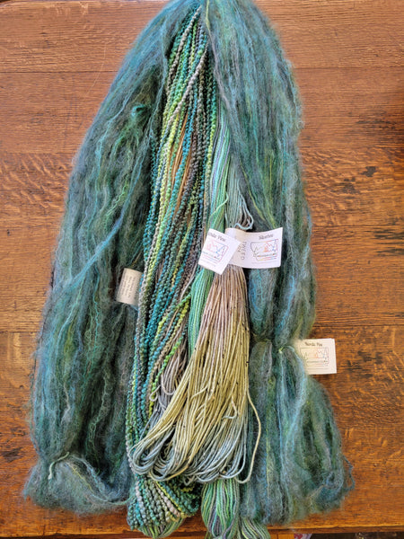 Warm & Wooly Throw Kit