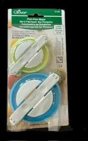 Clover Pom Pom Makers