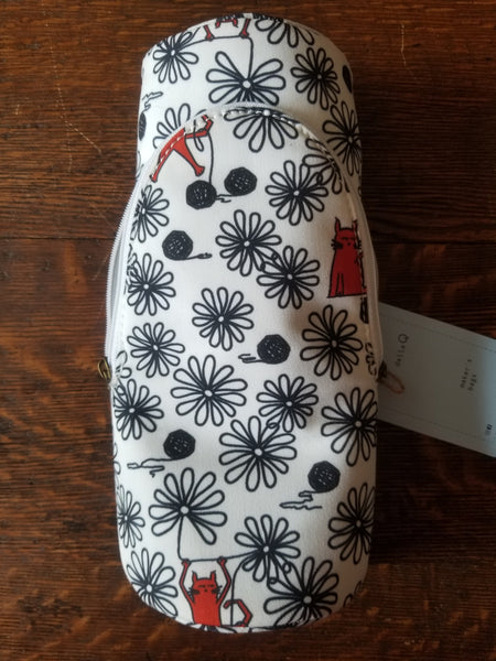 Standing Needle Cases