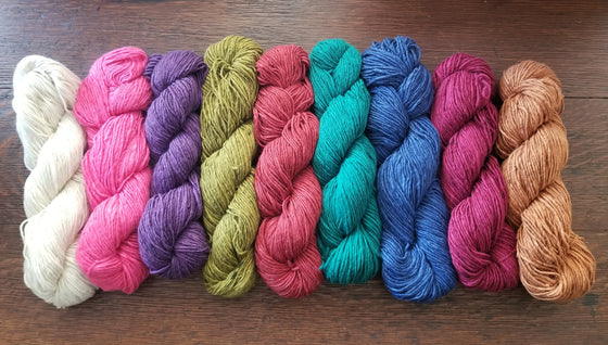 Dale Garn, 100% wool yarn Older, pink (418)